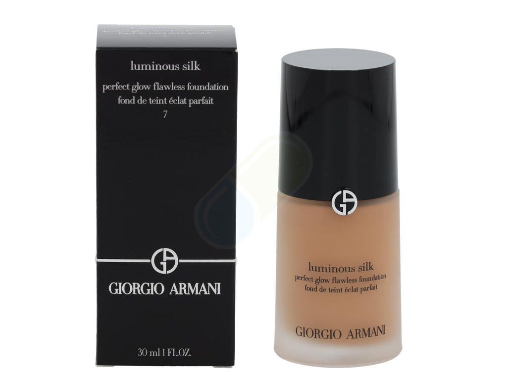 Armani Luminous Silk Foundation