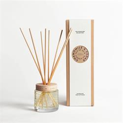 Isle of Skye Chamomile & Cedar Reed diffuser 27cm x 8.5cm x 8.5cm