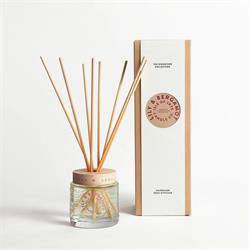 Isle of Skye Lily & bergamot Reed diffuser 27cm x 8.5cm x 8.5cm