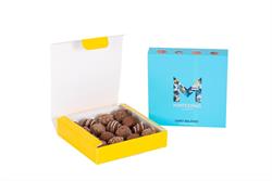 Montezumas Chocolate Collection of Milk Chocolate Truffles 16 pieces  230g