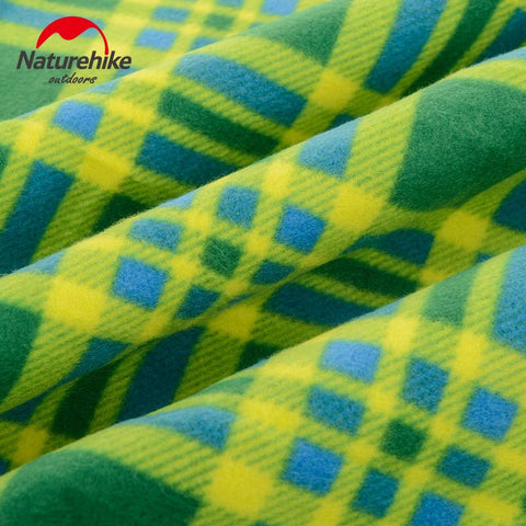 NatureHike 2*2M 2*1,5 M Picnic Camping Mat impermeable al aire libre playa multijugador bebé subir colchón de Camping plegable 