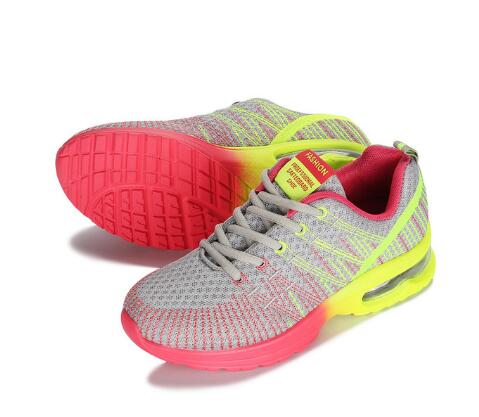 New 2019 Men Running Shoes Breathable Outdoor Sports Shoes Lightweight Sneakers for Women Comfortable Athletic Training Footwear